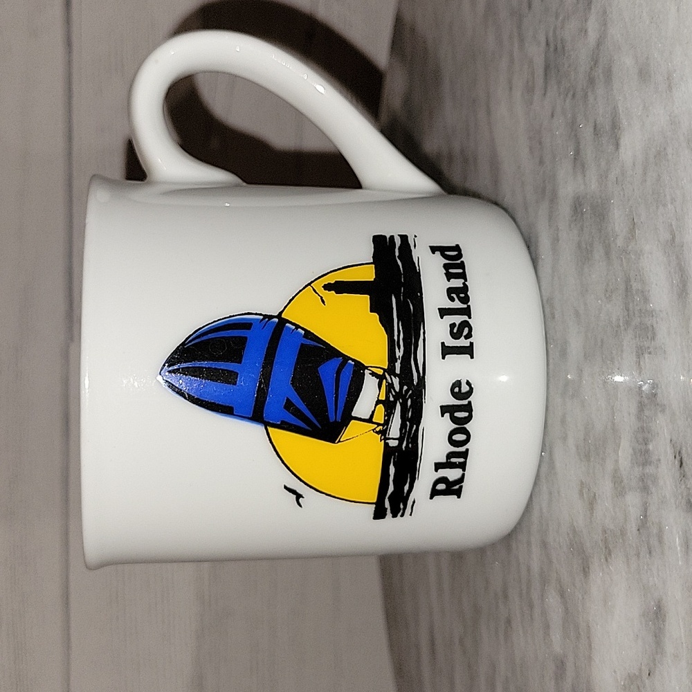 Vintage | Rhode Island Mug